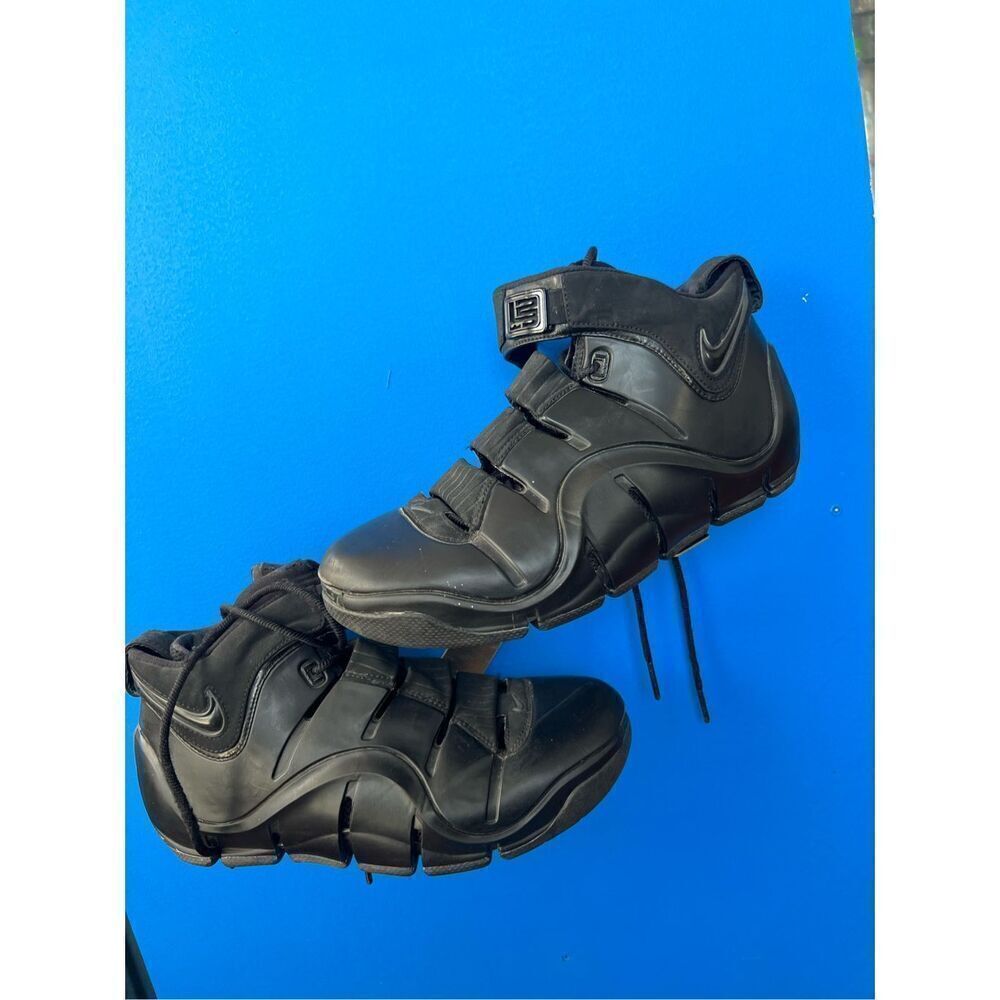 Nike Zoom LeBron 4 ‘East Coast Blackout’ (2006) 314647-001 Size 9
